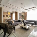 Luxury 2-Bedroom City-View Apartment