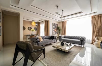 Luxury 2-Bedroom City-View Apartment